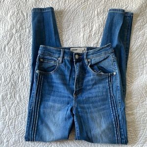 Dark blue garage skinny jeans with limes down side